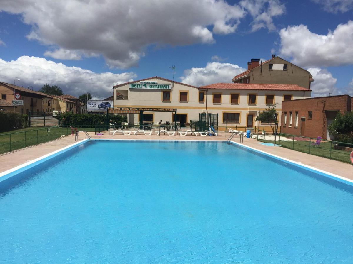 El Delfín Verde Villarente Exterior foto