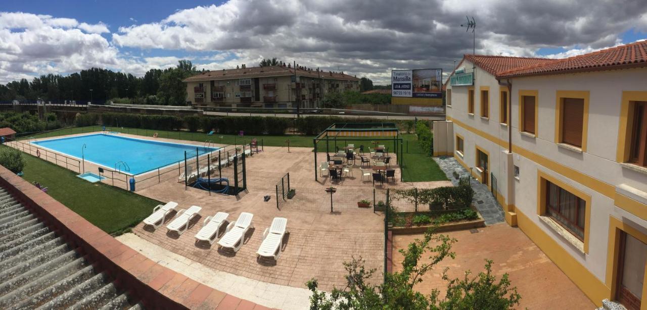 El Delfín Verde Villarente Exterior foto